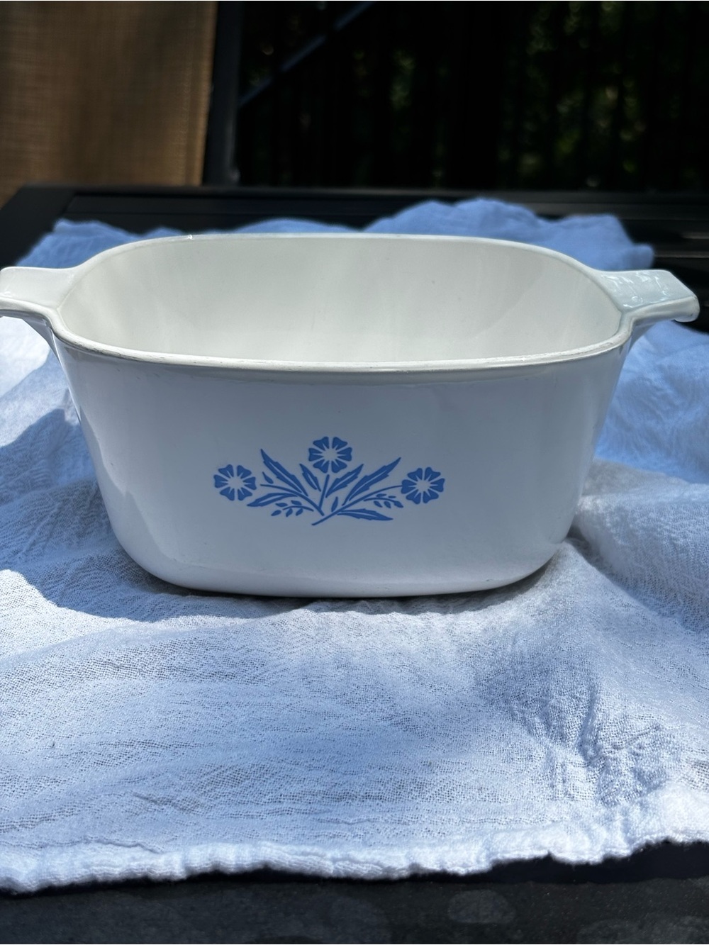 Corning ware 1960s 1 3/4 Quart White Casserole with Blue Floral Design